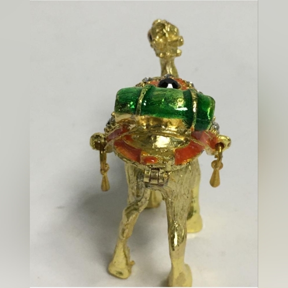 2 Vintage bejeweled Camel Jewelry Trinket Boxes. - Picture 13 of 15